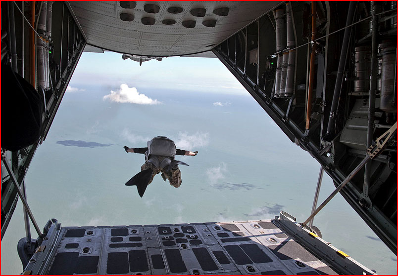 תמונות מדהימות מחייל האוויר האמריקני