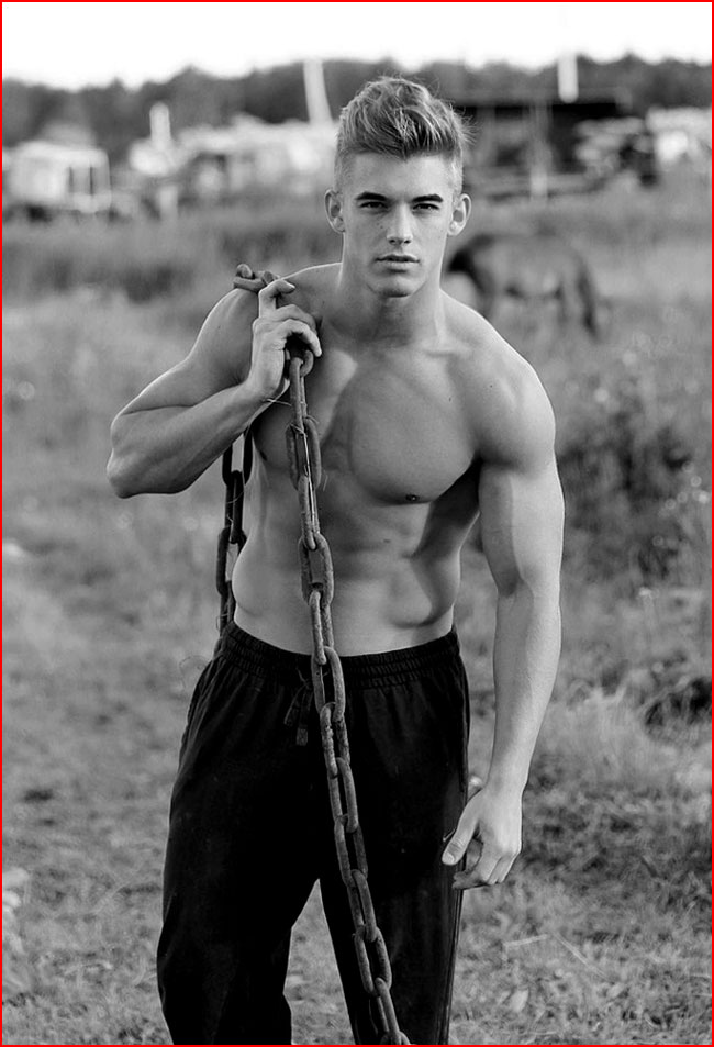 דוגמן אולג פנוב