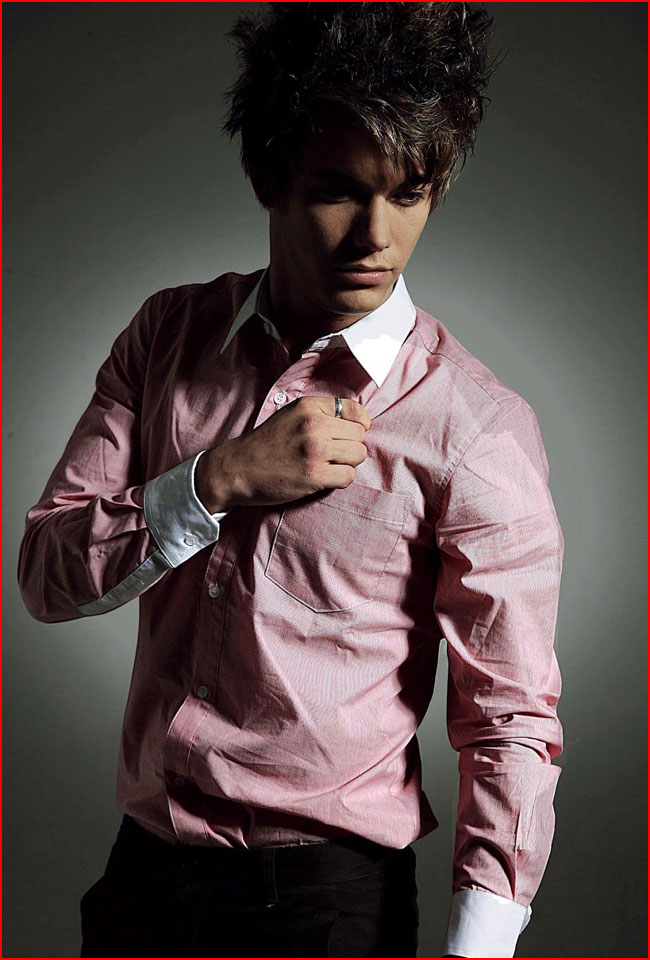 דוגמן אולג פנוב