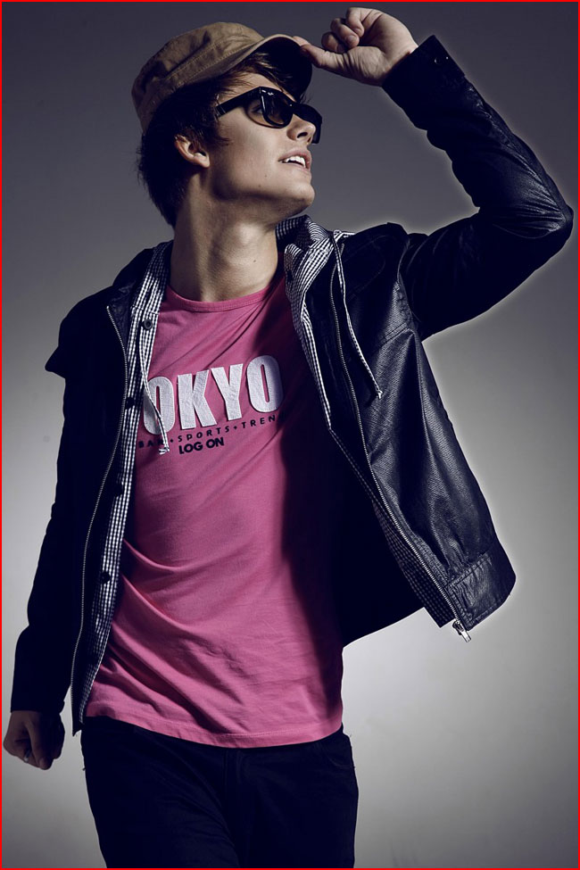 דוגמן אולג פנוב